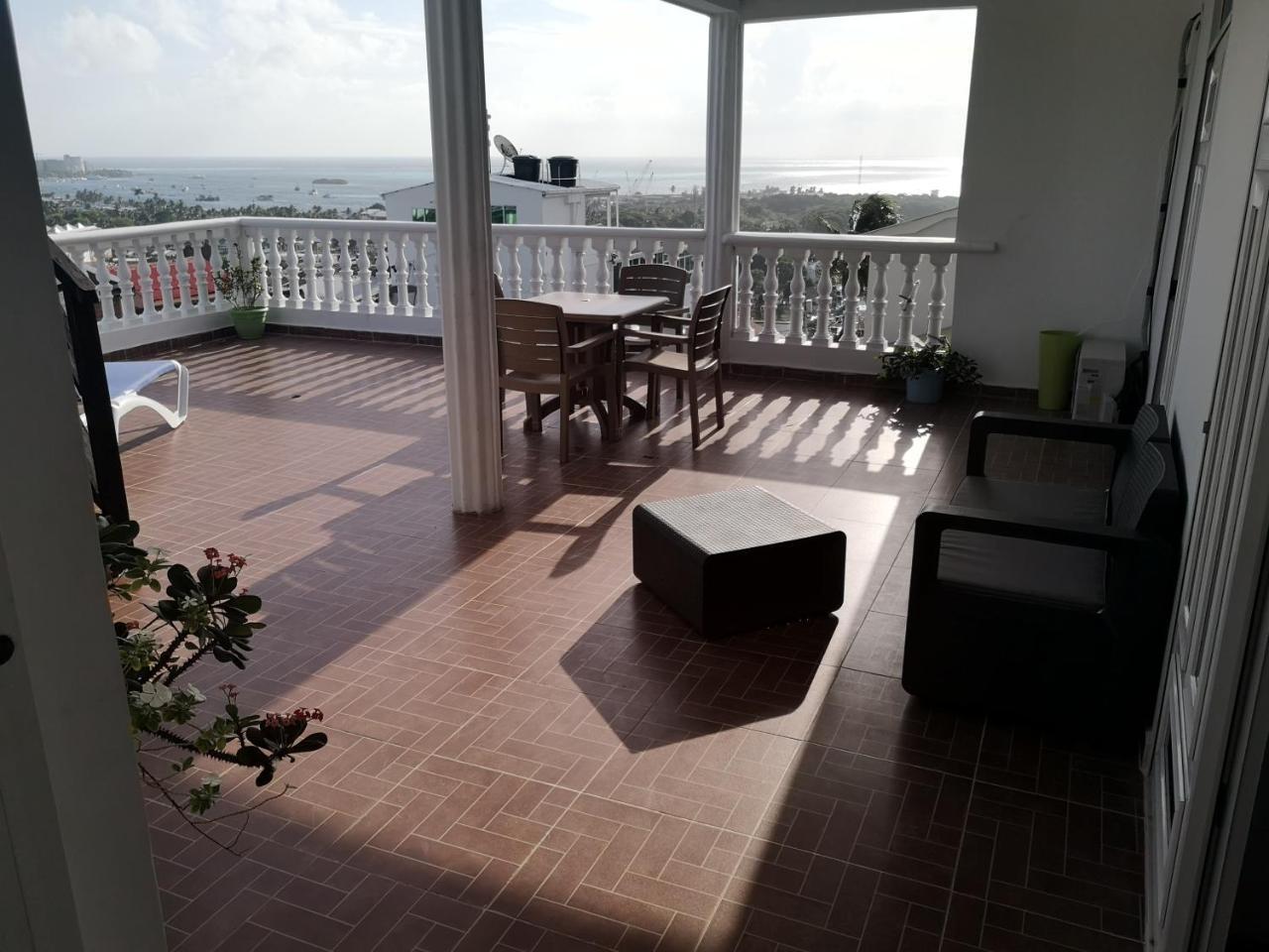 Apartamentos Turisticos Agua Luna San Andrés Exteriör bild