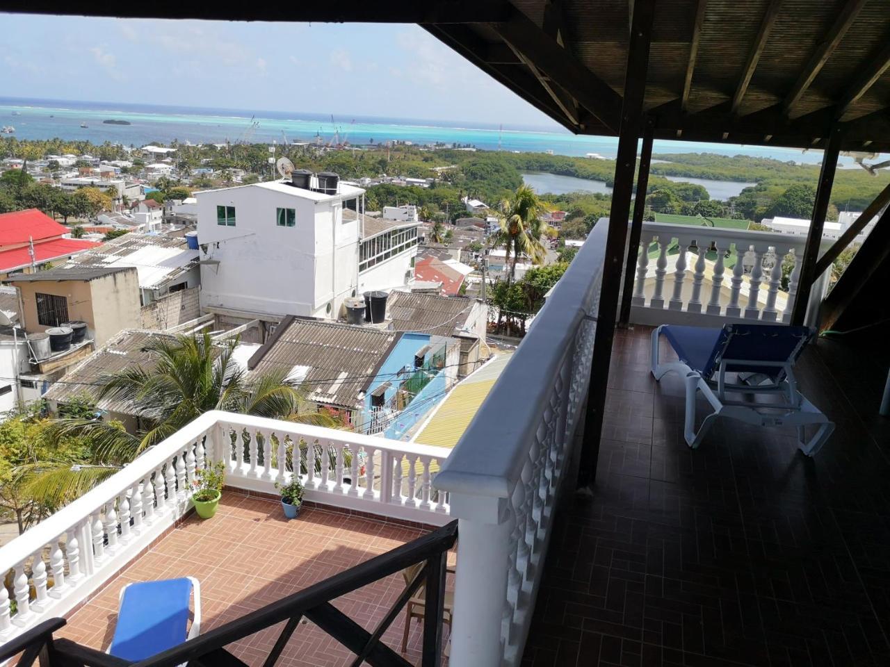 Apartamentos Turisticos Agua Luna San Andrés Exteriör bild